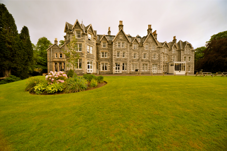 Exterior & Views 2, Ben Wyvis Hotel, Highland