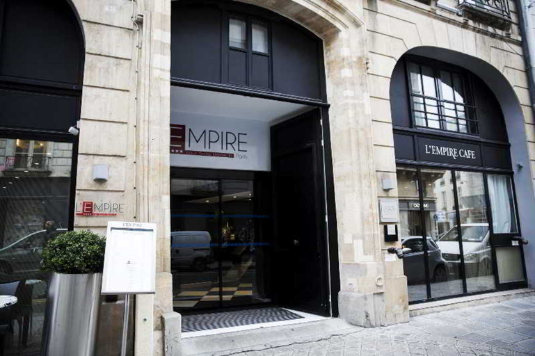 Public Area 4, L'Empire Paris, Paris