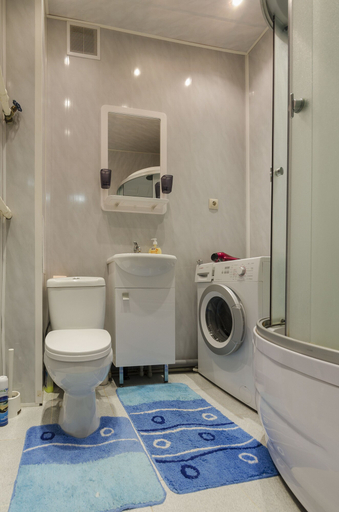 Bathroom 4, Apartment on Rodionova 191, Borskiy rayon