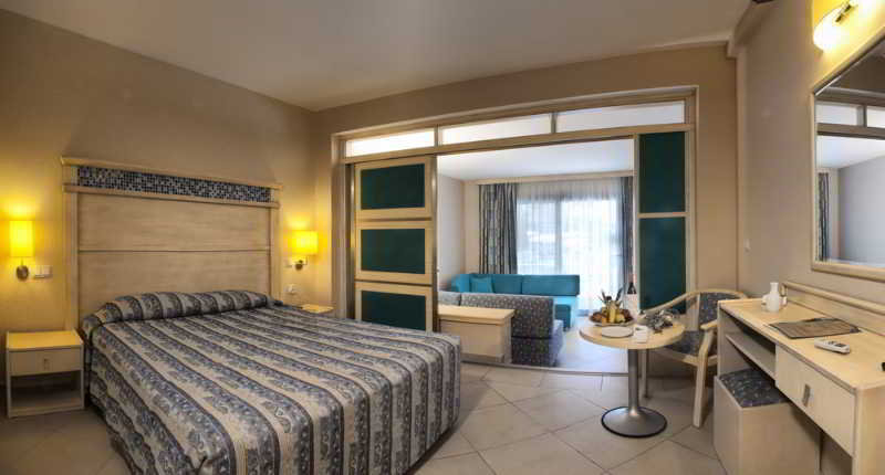 Bedroom 3, Ephesia Holiday Beach Club, Kuşadası