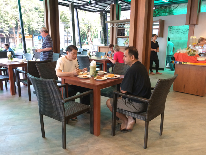 Food & Drinks 5, Ao Nang Sunset, Mueang Krabi