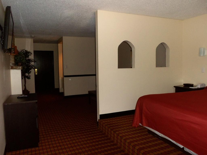 Bedroom 4, Araamda Inn Norcross, Gwinnett