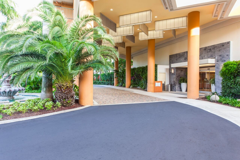 Sport & Beauty 2, Courtyard Isla Verde Beach Resort