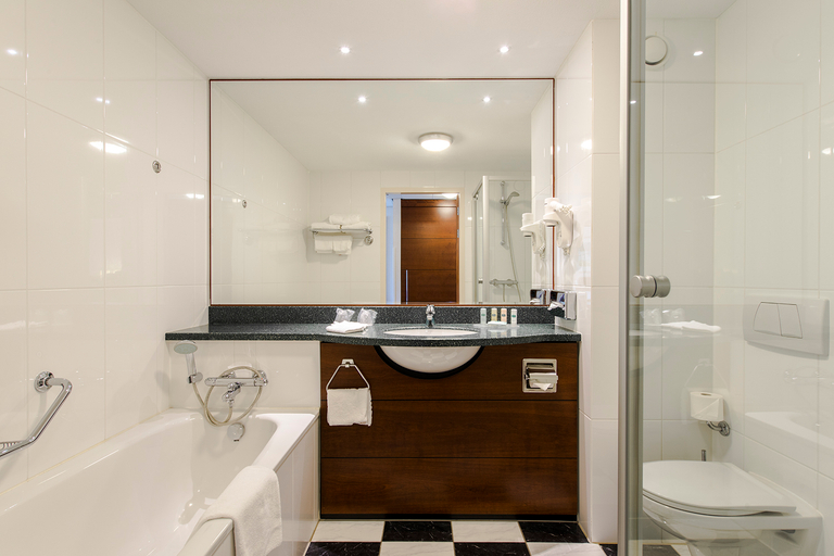 Bathroom 5, Courtyard Amsterdam Airport, Haarlemmermeer