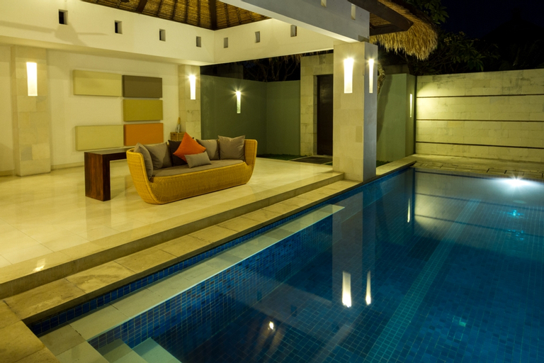 Swimming Pool 10