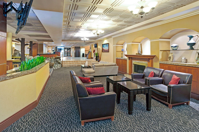 Public Area 2, The Live Hotel, Los Angeles