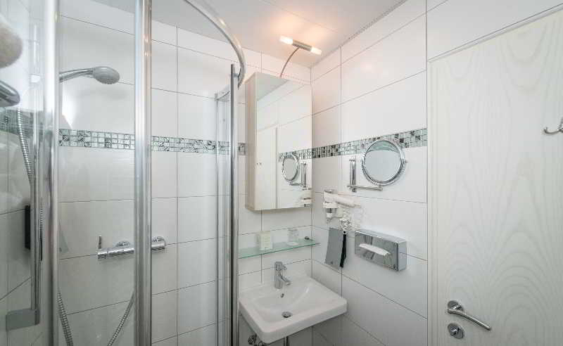 Bathroom 5, Hotel Boltzmann, Wien