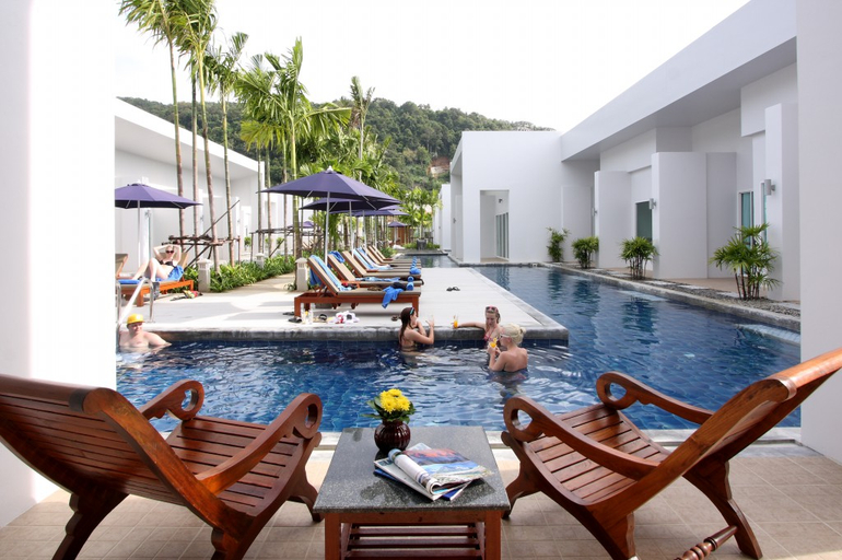 Sport & Beauty 2, BLU PINE Villa & Pool Access, Phuket Island