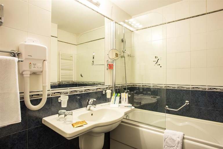 Bathroom, Hotel Europe, Stolichna
