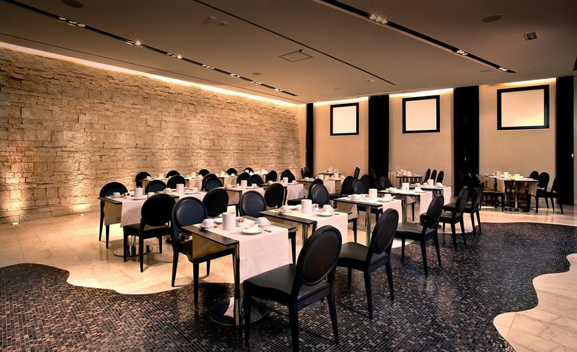 Food & Drinks 5, Regina Margherita Hotel, Cagliari