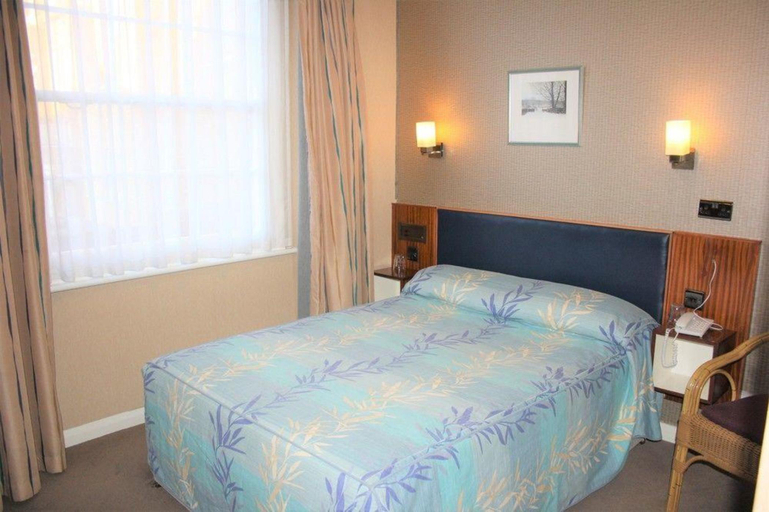 Bedroom 3, Mitre House, London