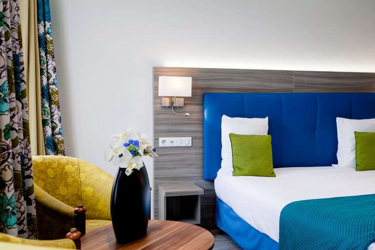 Bedroom 3, Phénix, Rhône