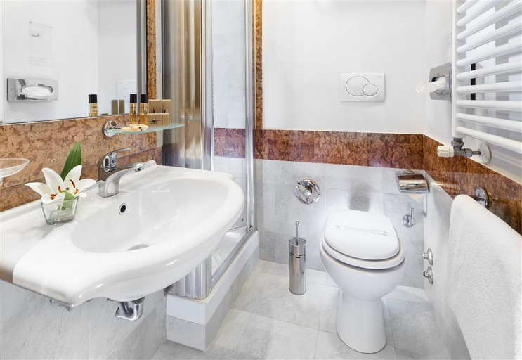 Bathroom 4, Hotel Milton Roma, Rome