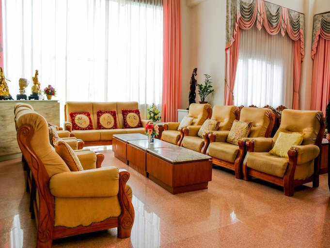 Public Area 2, Thong Tarin Hotel, Muang Surin