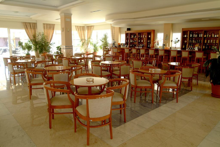Food & Drinks 5, Zorbas Beach Hotel, South Aegean