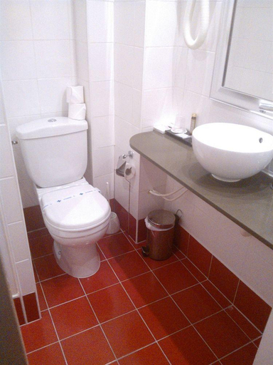 Bathroom 4, Hôtel des Comédies, Paris