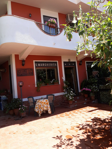 Exterior & Views, Camere Santa Margherita, Messina