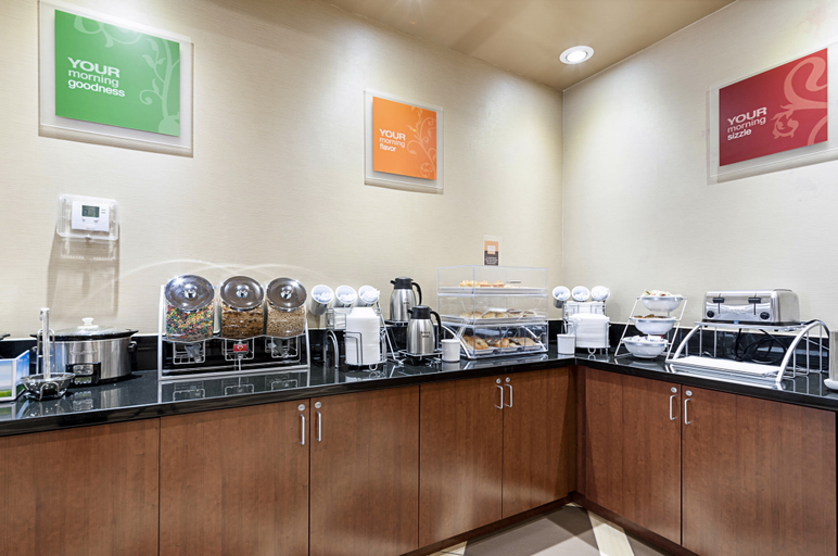 Food & Drinks 5, Quality Inn Batesville, Panola