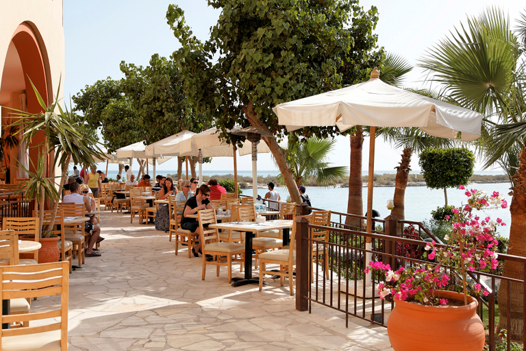 Food & Drinks 4, The Three Corners Ocean View, Al-Ghurdaqah 2