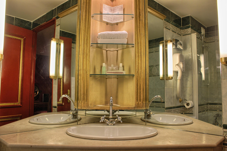 Bathroom 4, Villa Opera Drouot, Paris