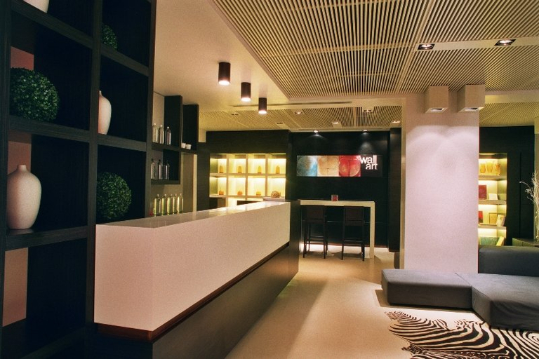 Public Area 4, Wall Art Hotel, Prato