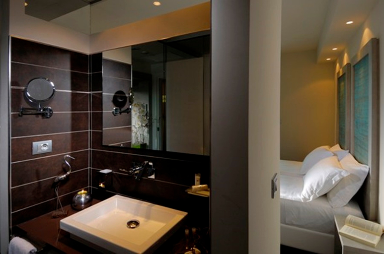 Bathroom 5, Yes Hotel Touring, Rimini