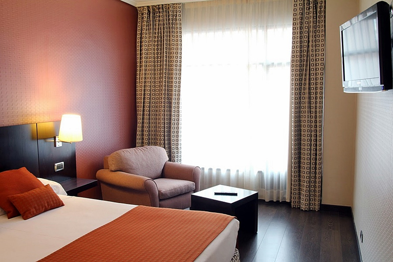 Bedroom 3, Hotel Conde Duque Bilbao, Vizcaya