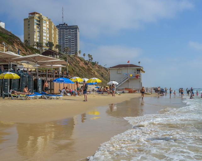 The Seasons beach family Apartment,