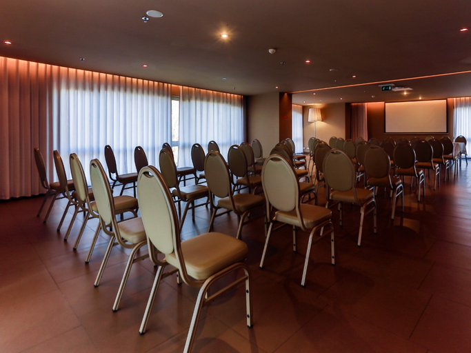 Others 5, Golden Tulip São João da Madeira , São João da Madeira