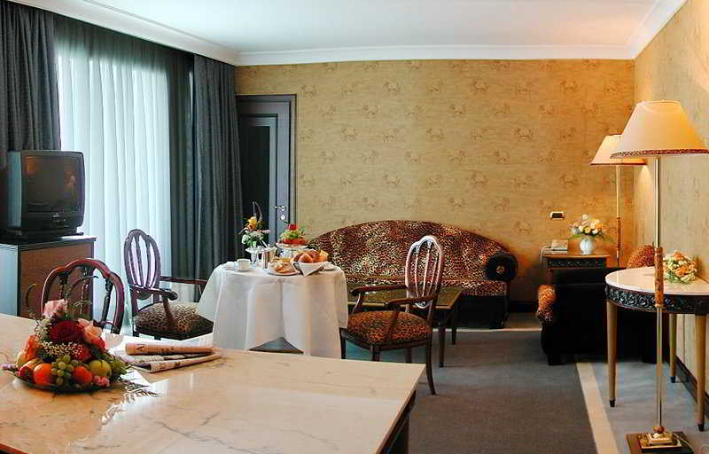 Bedroom 3, Grand Hotel Eden, Lugano