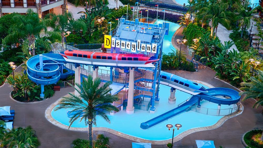 Sport & Beauty 3, Disneyland® Hotel, Orange