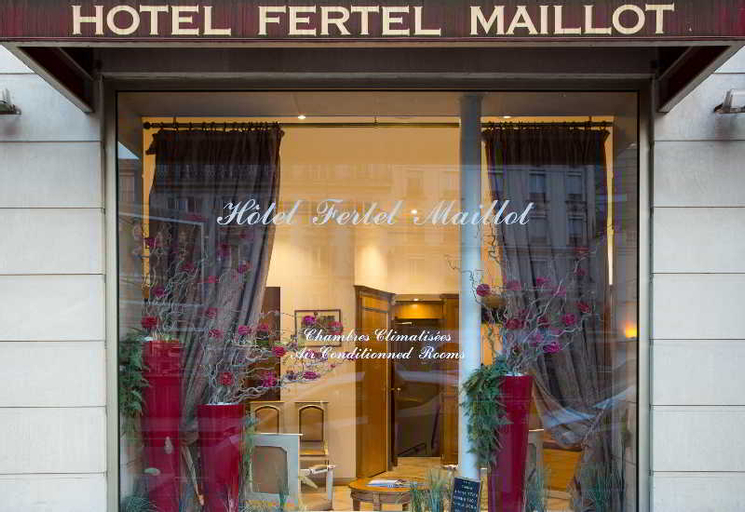 Fertel Maillot, Paris