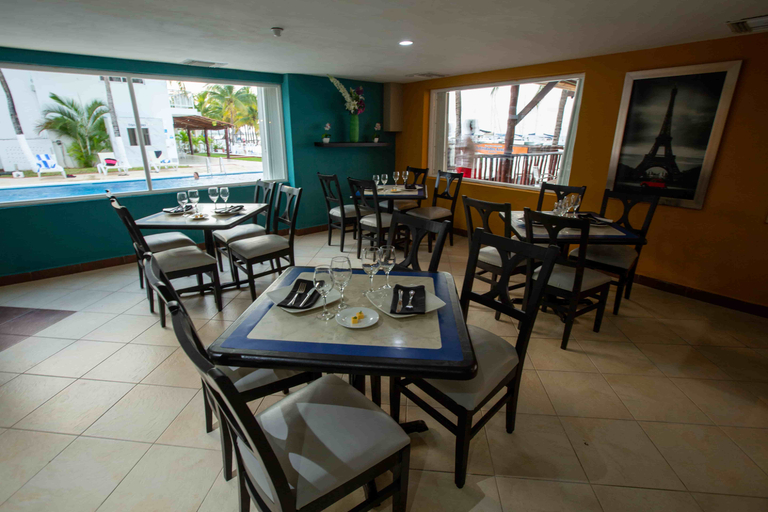 Food & Drinks 5, Ocean View Cancun Arenas, Benito Juárez