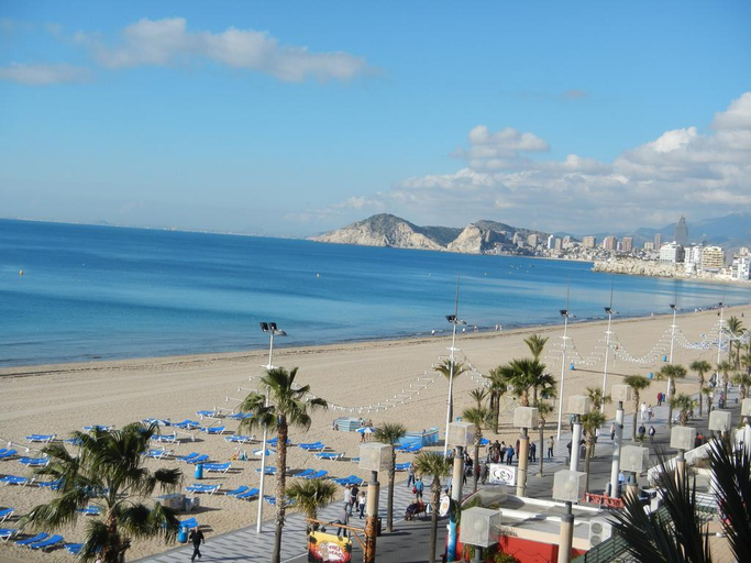 Others 4, Torre Yago, Alicante