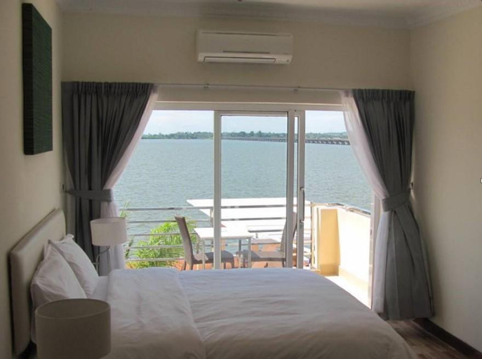 Koh Kong Bay Hotel, Smach Mean Chey
