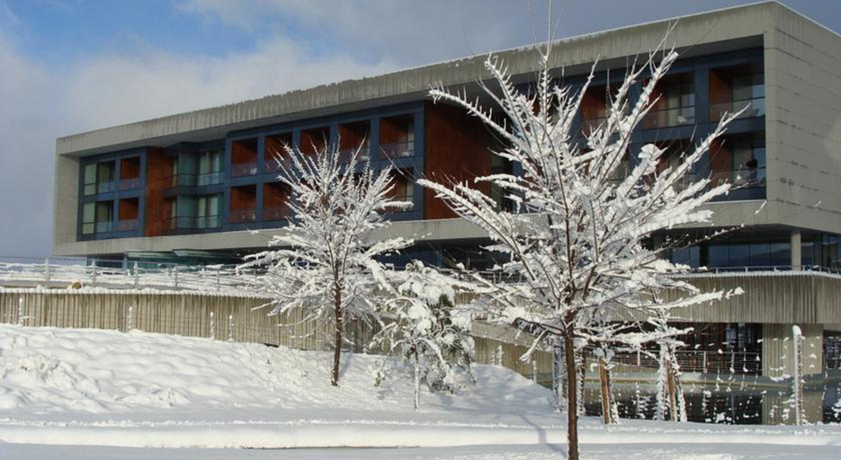 Exterior & Views 2, Exe Las Margas Golf, Huesca