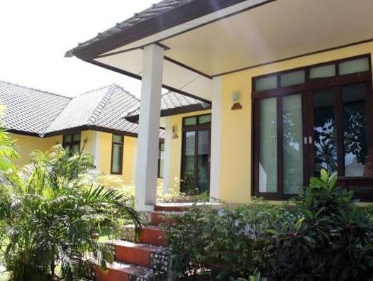 Khanom Sunrise Beach Hotel, Khanom