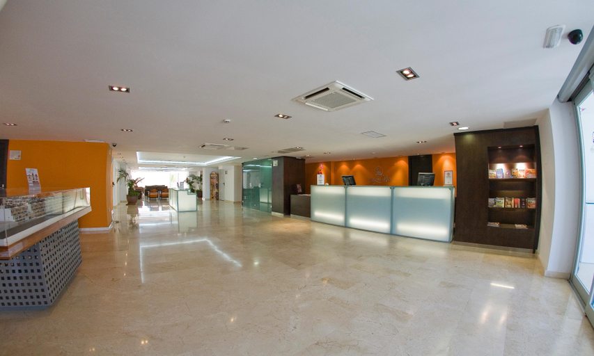 Public Area 4, Marina Rey, Almería