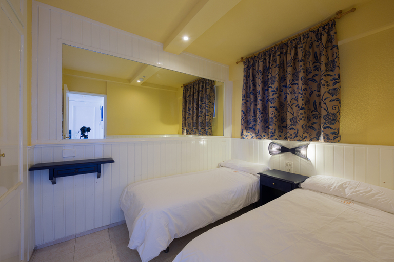 Bedroom 3, Apartamentos Teneguia, Santa Cruz de Tenerife