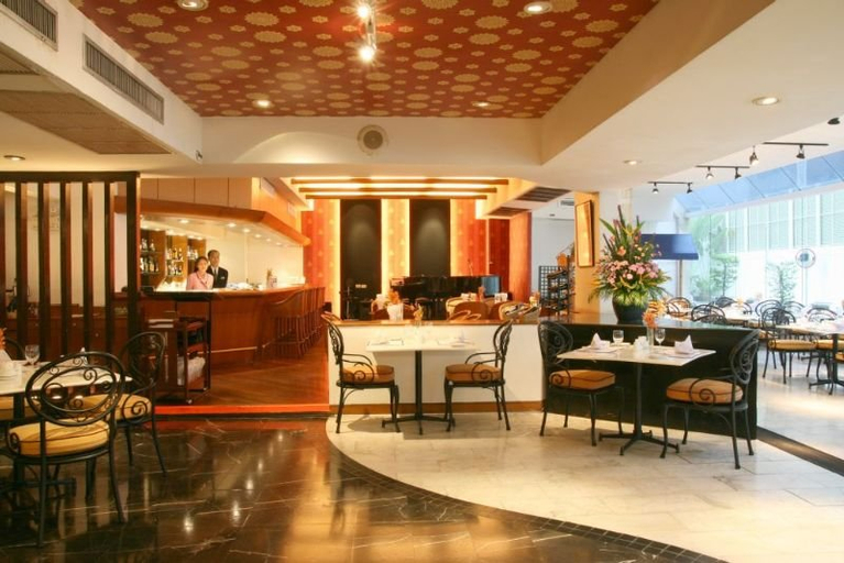 Public Area 4, Tai Pan Hotel, Wattana