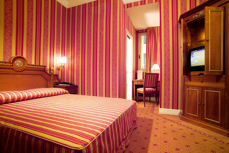 Bedroom 3, The Bailey's, Rome