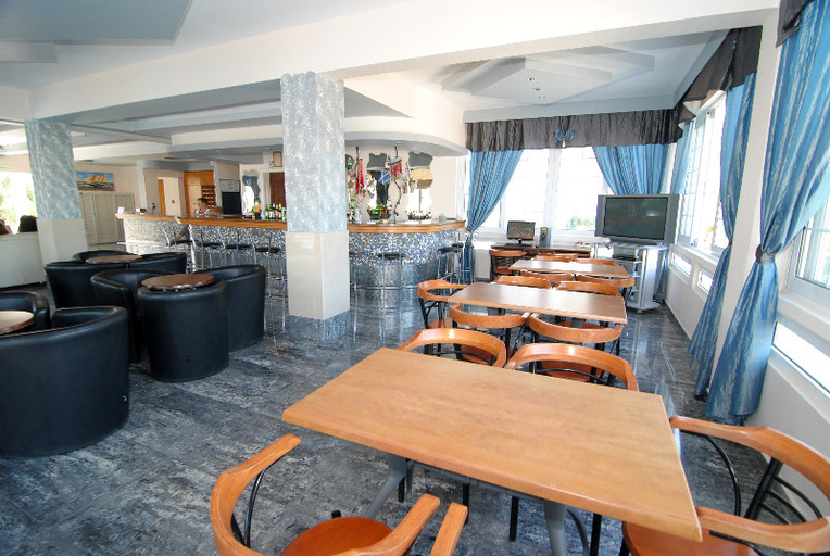 Public Area 5, Zeus, South Aegean