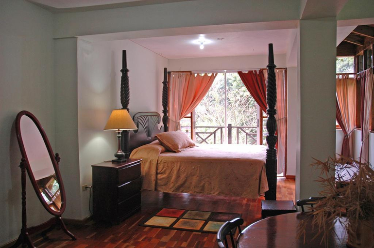 Bedroom 4, Forres Park