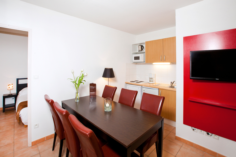 Dining Room 7