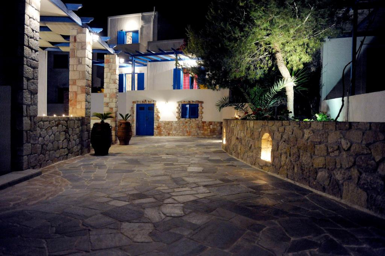 Public Area 2, Glaronisia Hotel, South Aegean