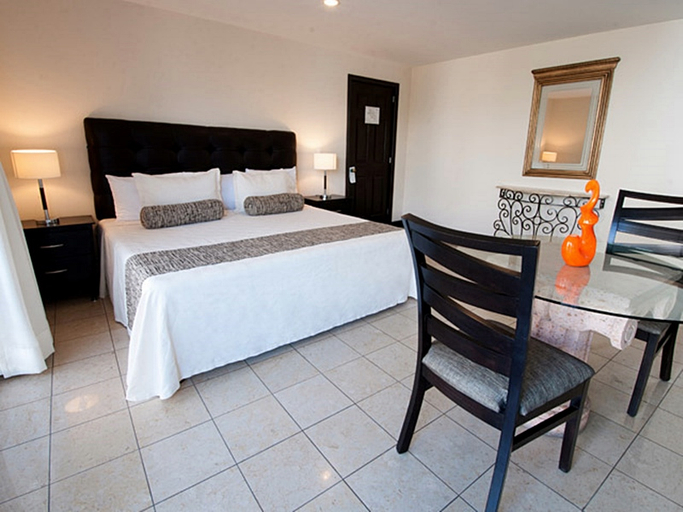 Bedroom 3, Country Hotel & Suites, Guadalajara