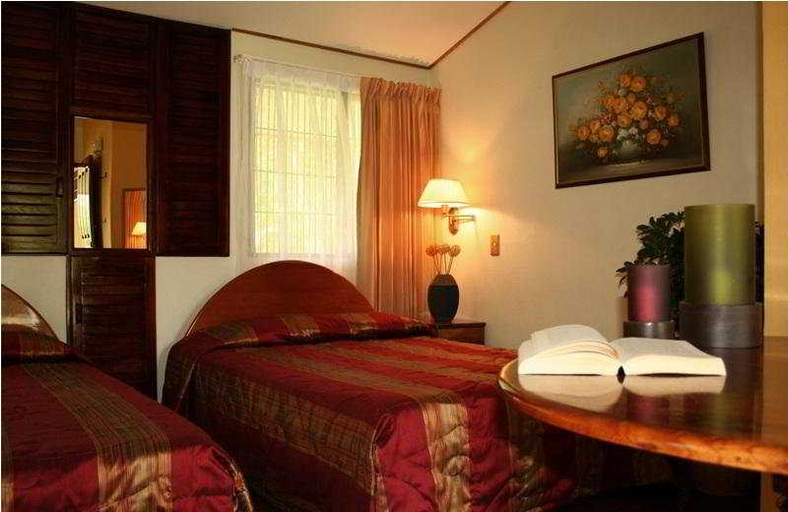 Bedroom 3, Arenal Country Inn, Bagaces