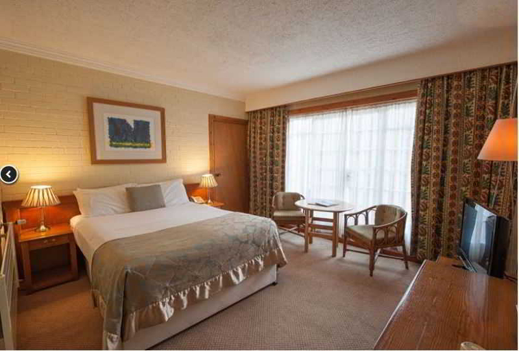 Bedroom 2, Dunadry Hotel & Country Club, Antrim and Newtownabbey