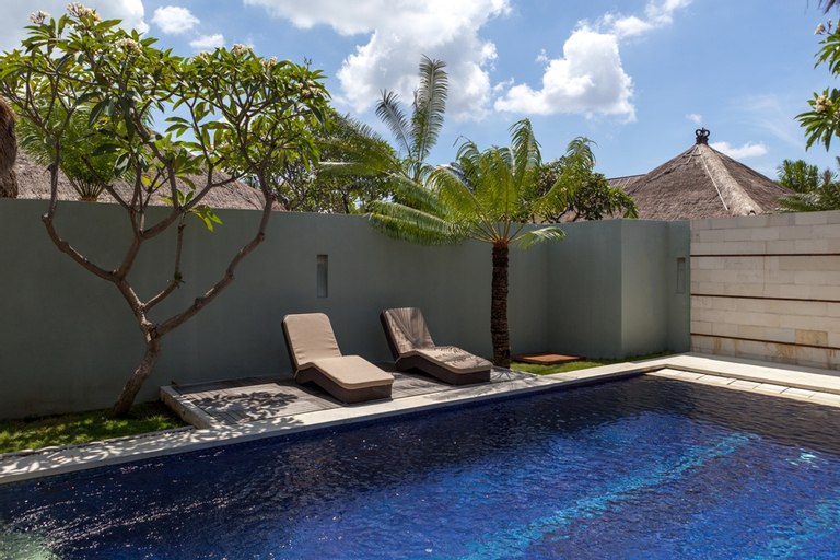 Swimming Pool 1