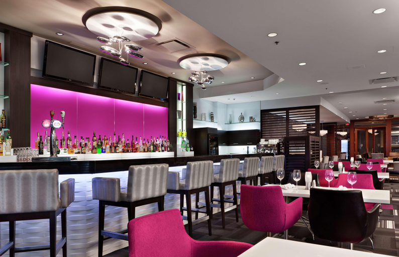 Food & Drinks 5, Ômage Hotel, Montreal Laval, a Trbt Prtfolio Hotel, Laval